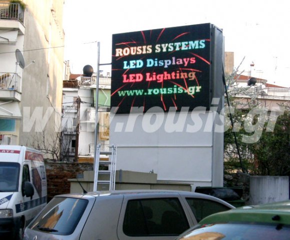 LED video wall στο κέντρο της κατερίνης για διαφημιστική εκμετάλλευση, μοντέλο: JL25 - 320cm x 240cm = 7,68m².